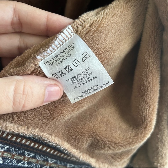 Earthbound Cropped Sherpa Jacket Size Large, Brown, EUC - Picture 2 of 9